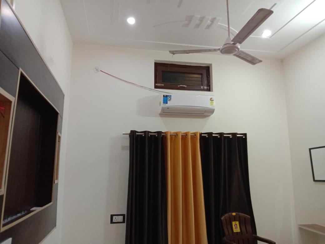 Ramam Hotel By Naavagat 700Mtr From Shri Ram Janambhumi Ayodhya Eksteriør billede